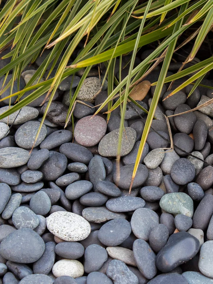 Beach pebbles zwart 16/25mm