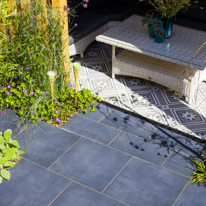 GeoCeramica® Flow 60x60x4cm Black