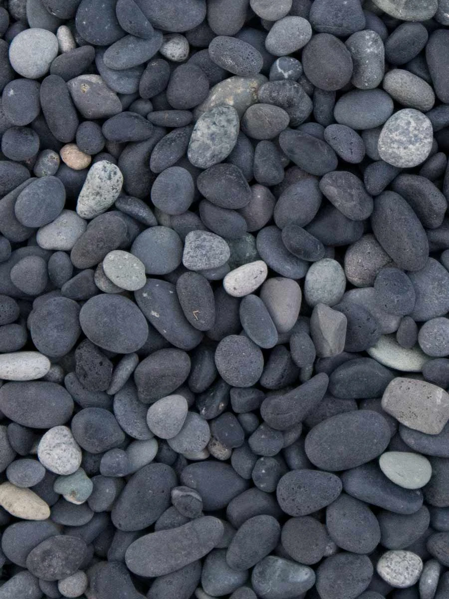 Beach pebbles zwart 16/25mm Aggregates International grind & split