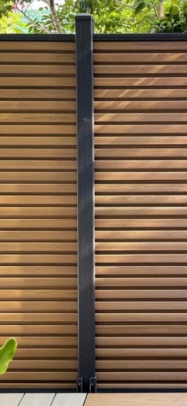 Aluminium composiet schutting paal compleet