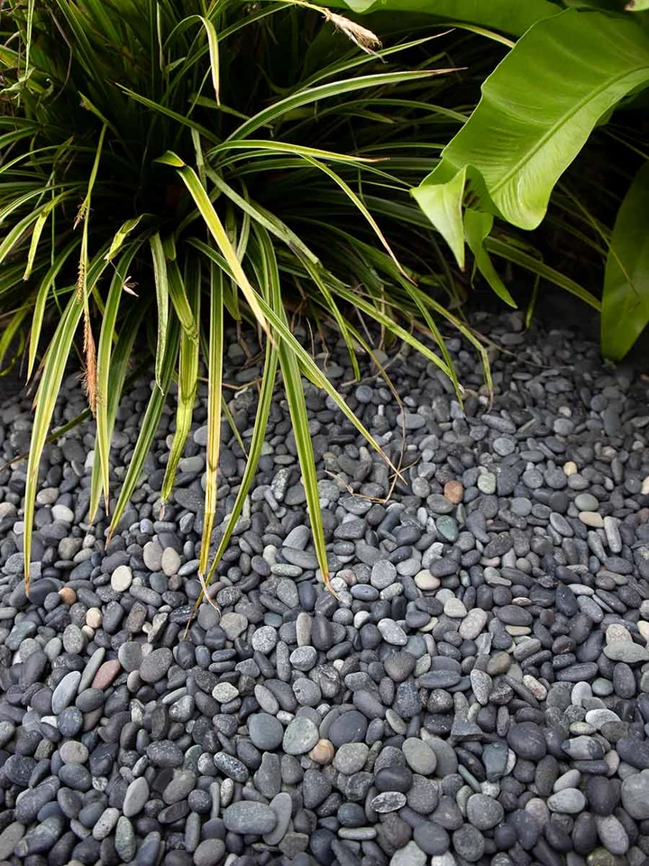 Beach pebbles zwart 16/25mm