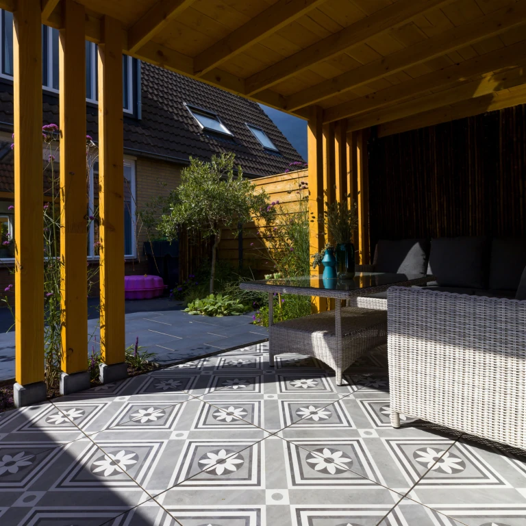 GeoCeramica® Concreet 60x60x4cm Flower decorate