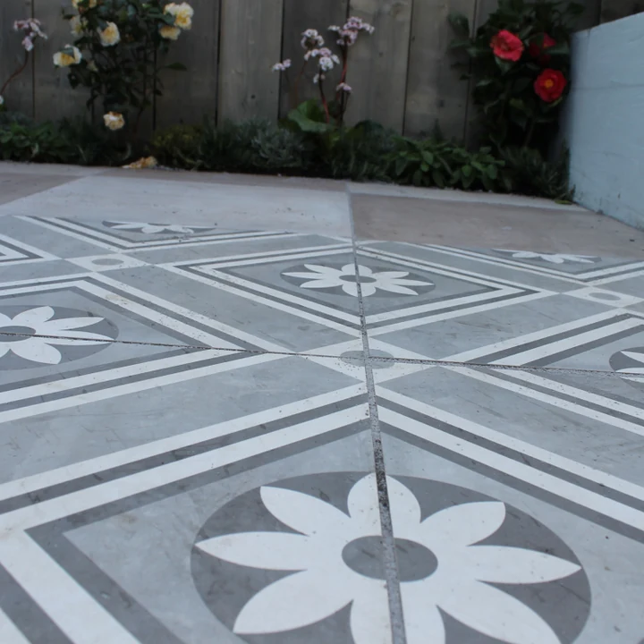GeoCeramica® Concreet 60x60x4cm Flower decorate